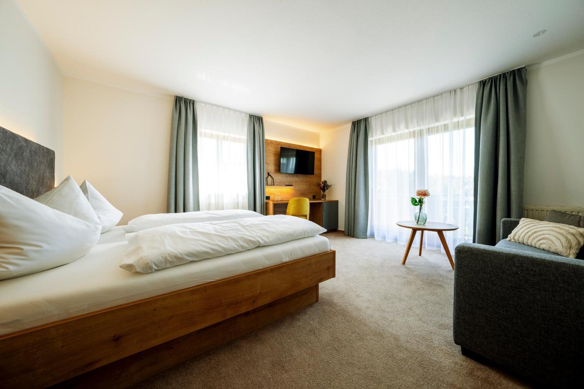Hotel-Gasthof Rose Оберкирх Экстерьер фото